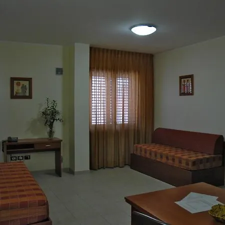 Alpa Hotel